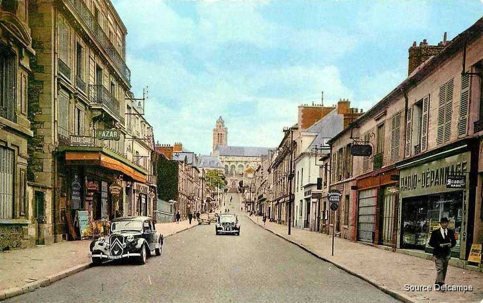 95 Pontoise Rue Thiers et Eglise Saint Maclou.jpg